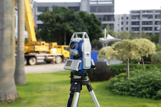 思拓力R2C彩屏全站儀，集顏值與實(shí)力于一體